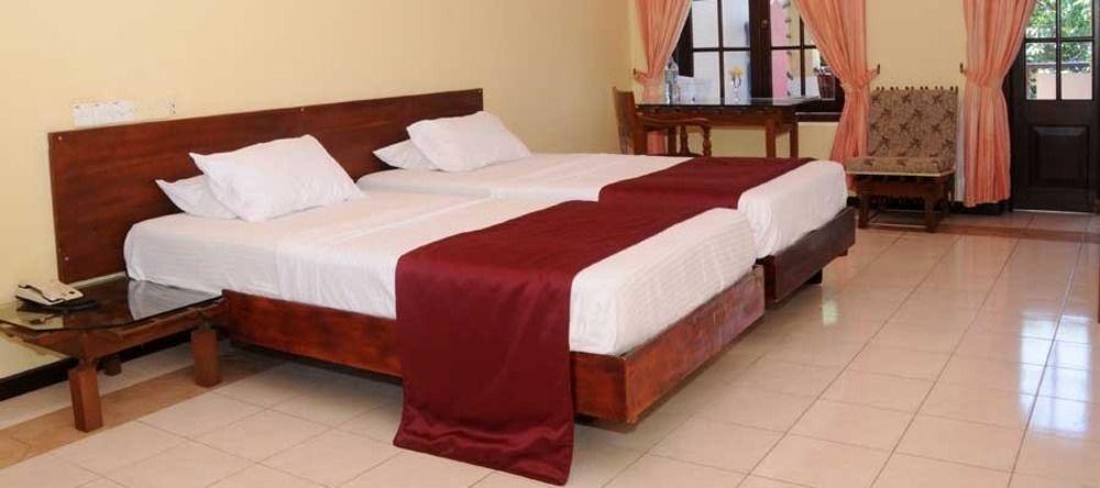 Welcombe Hotel تريكونامالاي المظهر الخارجي الصورة