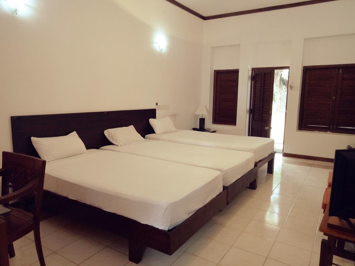 Welcombe Hotel تريكونامالاي المظهر الخارجي الصورة
