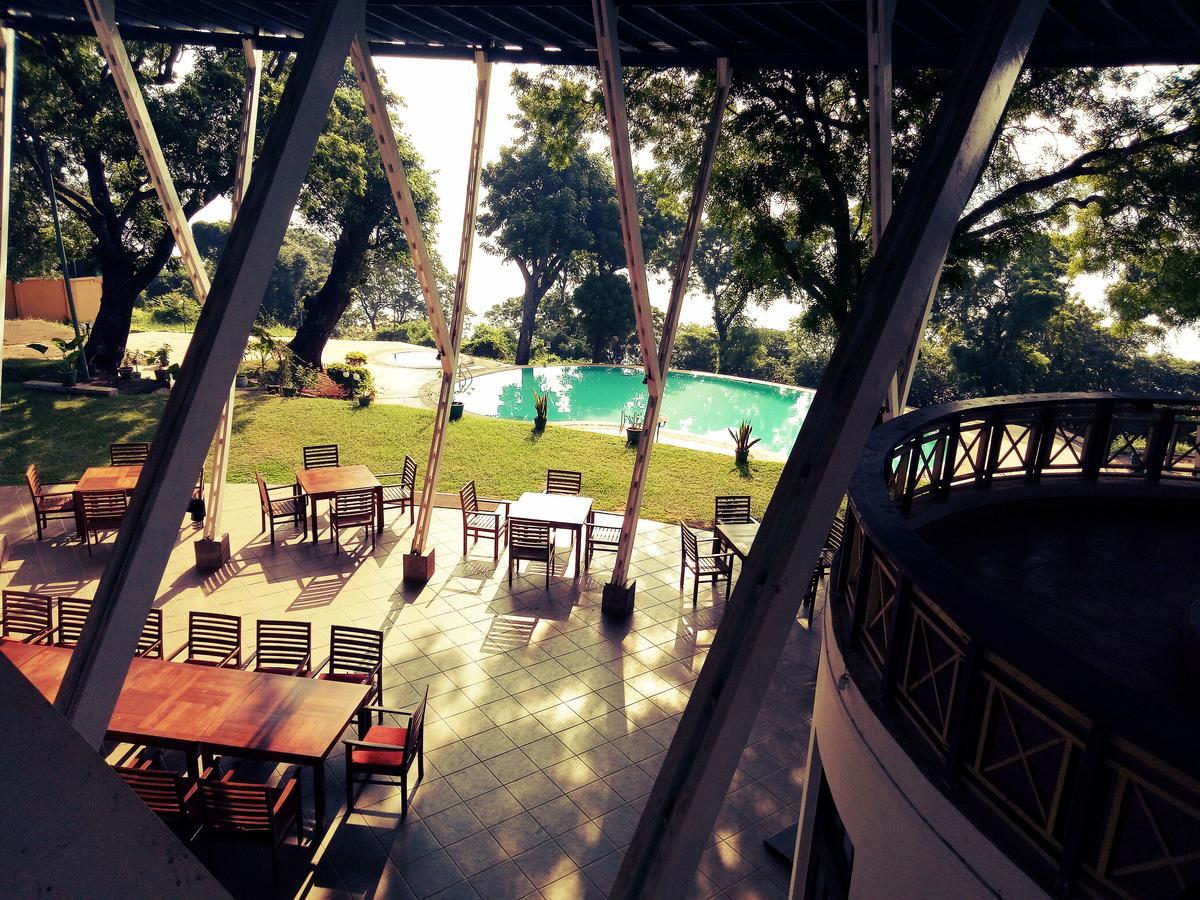 Welcombe Hotel تريكونامالاي المظهر الخارجي الصورة