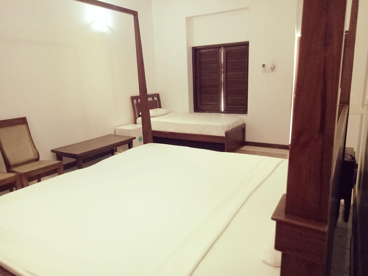 Welcombe Hotel تريكونامالاي المظهر الخارجي الصورة